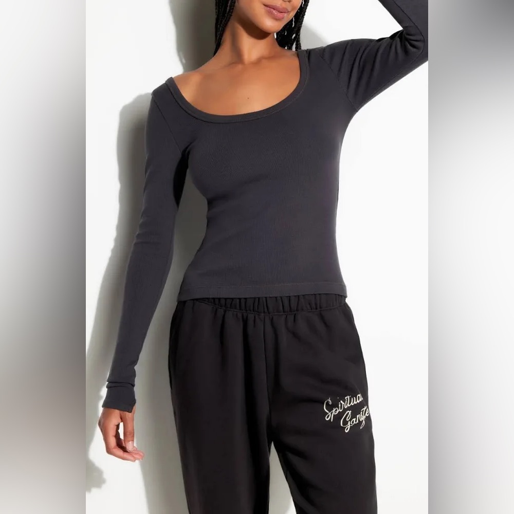 Spiritual Gangster Charcoal Long Sleeve Top Sz MEDIUM Revolve